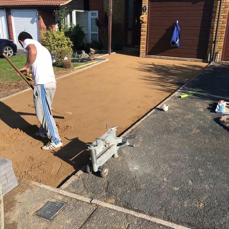 block paved driveway wickford 05