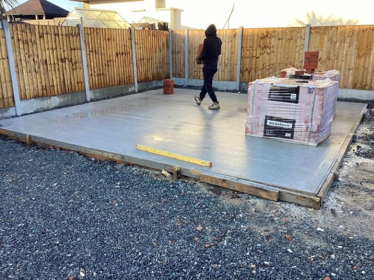 new build garage benfleet 05