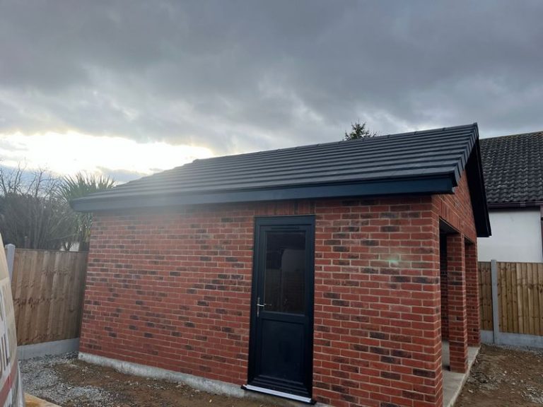 new build garage benfleet 27