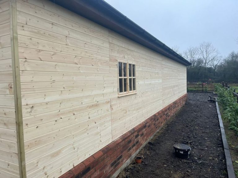 new build stable block essex 25