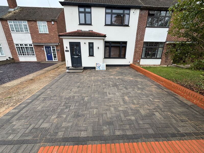 block paved driveway with brick wall in romford 28