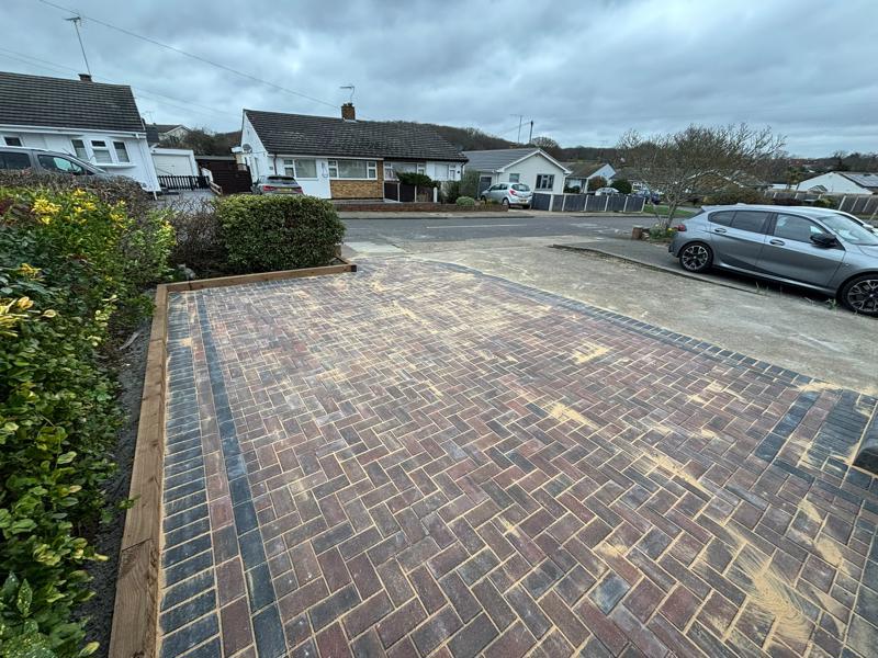 block paved driveway in benfleet 18